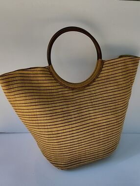 ROYAL STANDARD JUTE TOTE WITH CIRCULAR WOODEN HANDLES